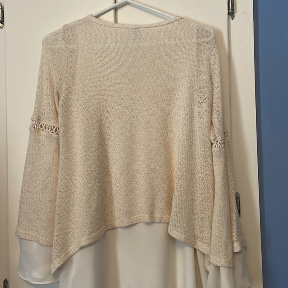 Design Lab Flowy Top - Picture 5 of 6